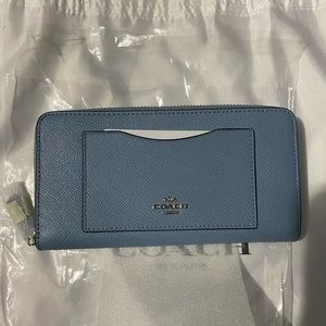 Coach Wallet blue NWT
